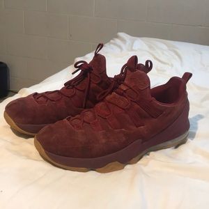 Nike Lebron 13 Low Team Red Gum